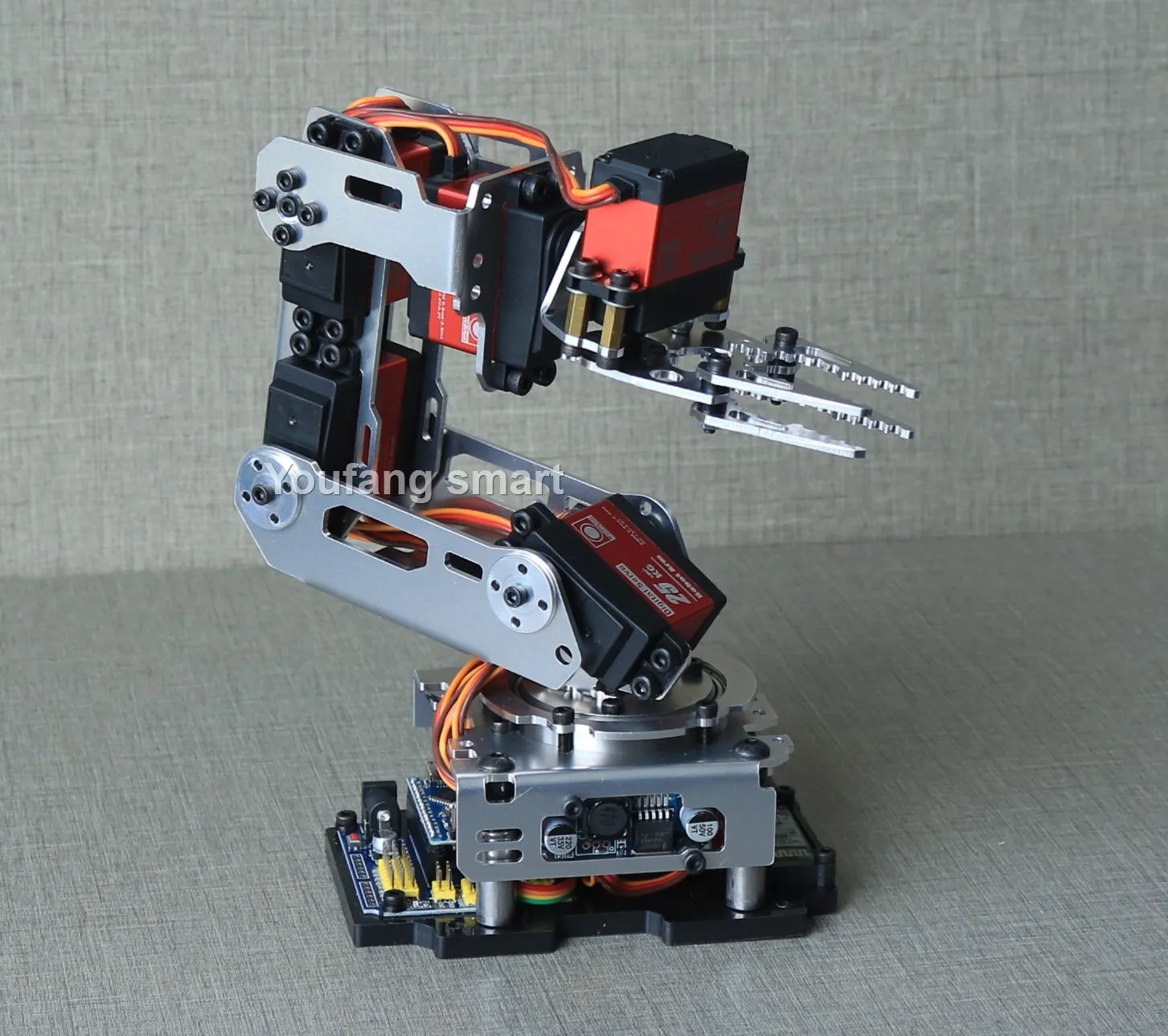 6 DOF Robotic Arm with Claw Clamp Gripper Kit 6 DOF Robotic Arm with Claw Clamp Gripper Kit