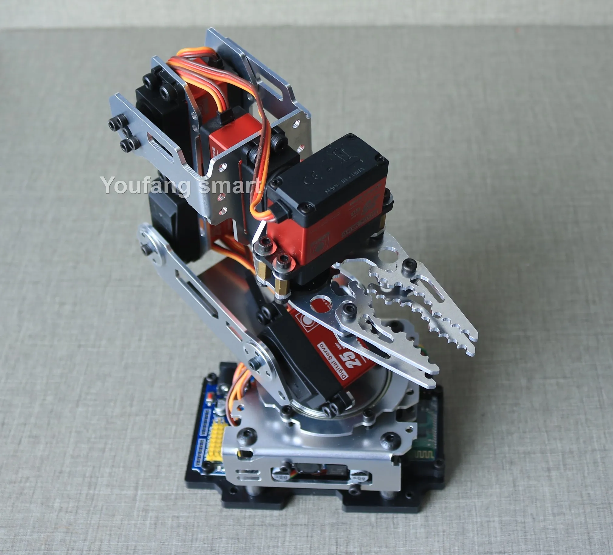 6 DOF Robotic Arm with Claw Clamp Gripper Kit 6 DOF Robotic Arm with Claw Clamp Gripper Kit