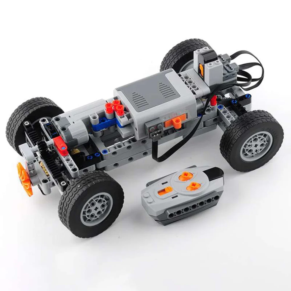 MOC 4WD Remote Control Car Chassis Kit With 62.4*20mm Wheel Four-Wheel Drive Technical Car M Motor Servo Motor AA Battery Box MOC 4WD Remote Control Car Chassis Kit With 62.4*20mm Wheel Four-Wheel Drive Technical Car M Motor Servo Motor AA Battery Box