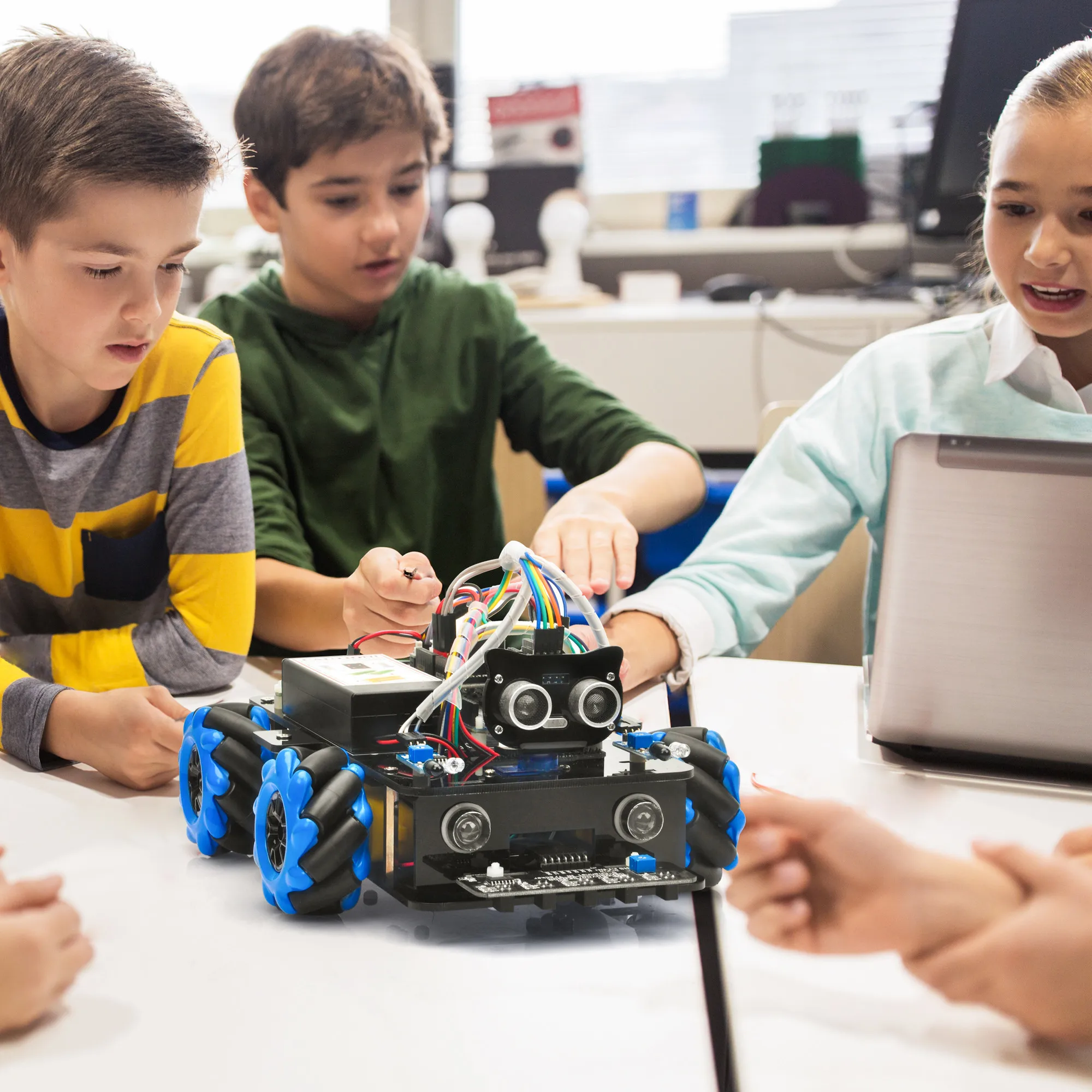 OSOYOO Omni-directional Mecanum Wheels Robot Car Kit